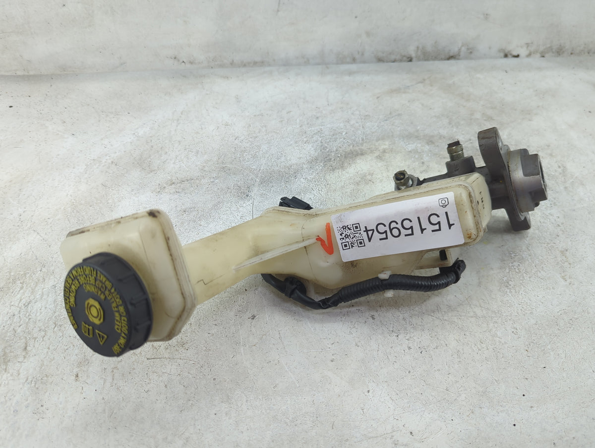 2017-2020 Nissan Rogue Brake Master Cylinder 1515954 - Oemusedautoparts1.com