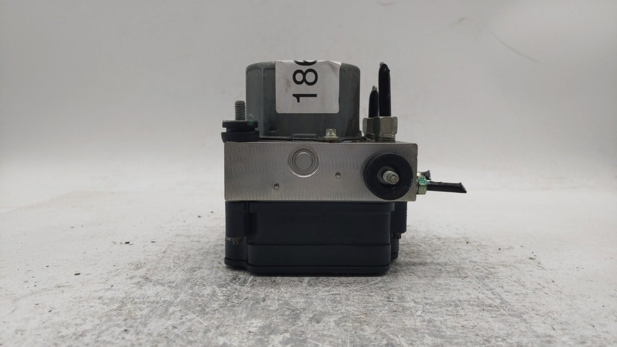 2015-2016 Nissan Rogue Anti-Lock Brake ABS Pump Module Actuator OEM P/N:47660 5HA0A Fits Fits 2015 2016 OEM Used Auto Parts 
