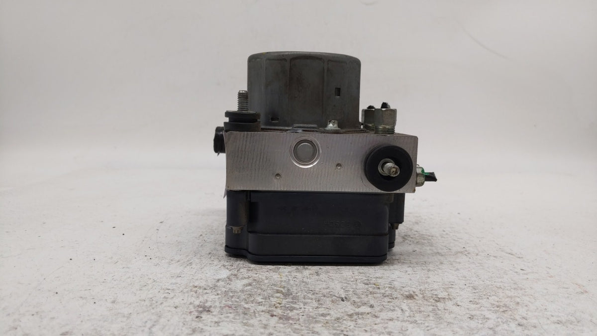 2015-2016 Nissan Rogue Anti-Lock Brake ABS Pump Module Actuator OEM P/N:47660 5HA0A Fits Fits 2015 2016 OEM Used Auto Parts 