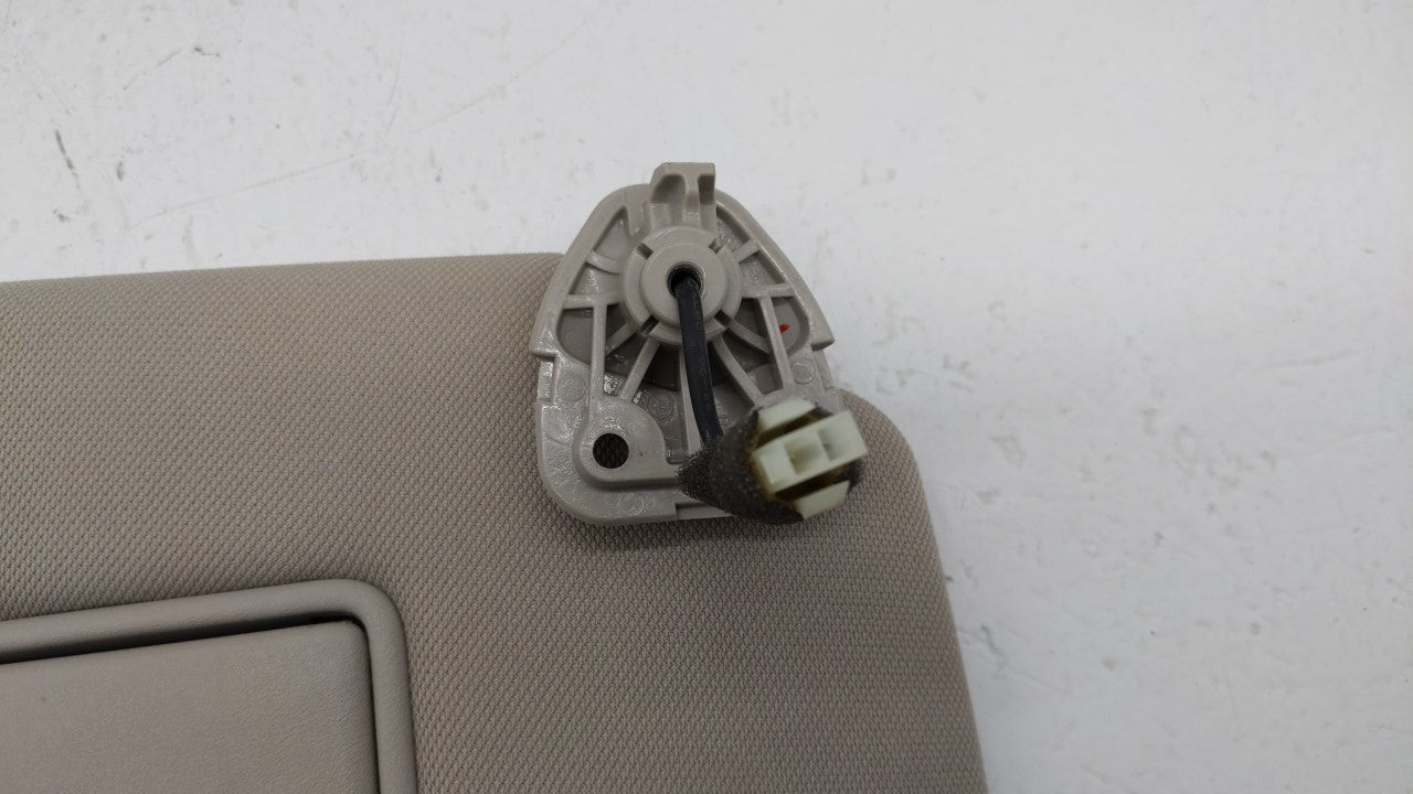 2014-2017 Nissan Rogue Sun Visor Shade Replacement Passenger Right Mirror Fits Fits 2014 2015 2016 2017 OEM Used Auto Parts 