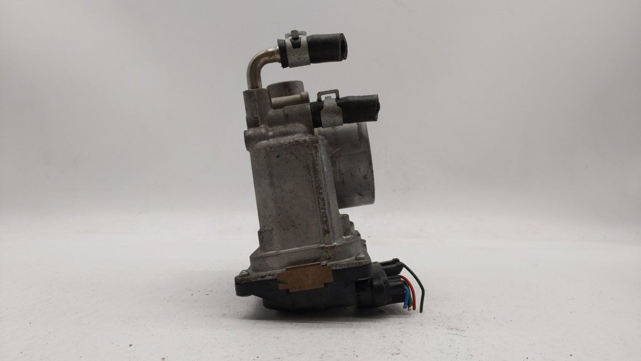2014-2019 Nissan Rogue Throttle Body P/N:3TA60-01 B 3TA60-01 A, 3TA60-01 C Fits Fits 2013 2014 2015 2016 2017 2018 2019 OEM 