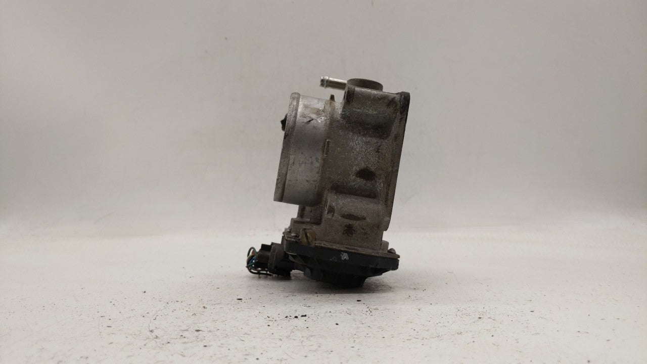 2014-2019 Nissan Rogue Throttle Body P/N:3TA60-01 B 3TA60-01 A Fits Fits 2013 2014 2015 2016 2017 2018 2019 OEM Used Auto Pa