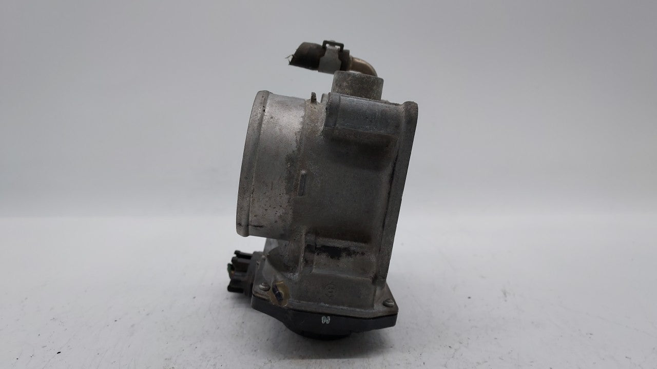 2014-2019 Nissan Rogue Throttle Body P/N:3TA60-01 C 3TA60-01 B, 3TA60-01 A Fits Fits 2013 2014 2015 2016 2017 2018 2019 OEM 