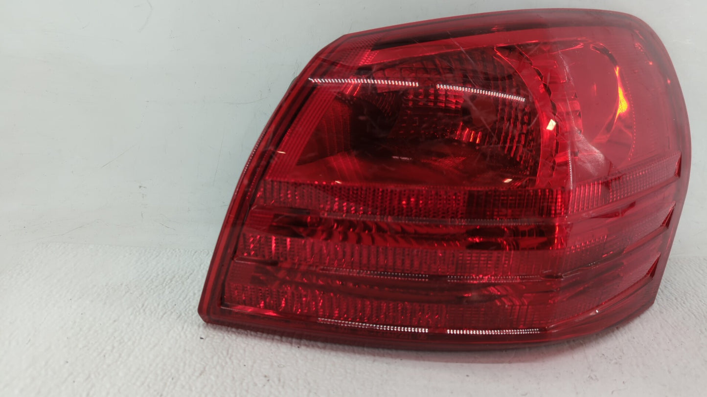 2008-2015 Nissan Rogue Tail Light Assembly Passenger Right OEM Fits Fits 2008 2009 2010 2011 2012 2013 2014 2015 OEM Used Au
