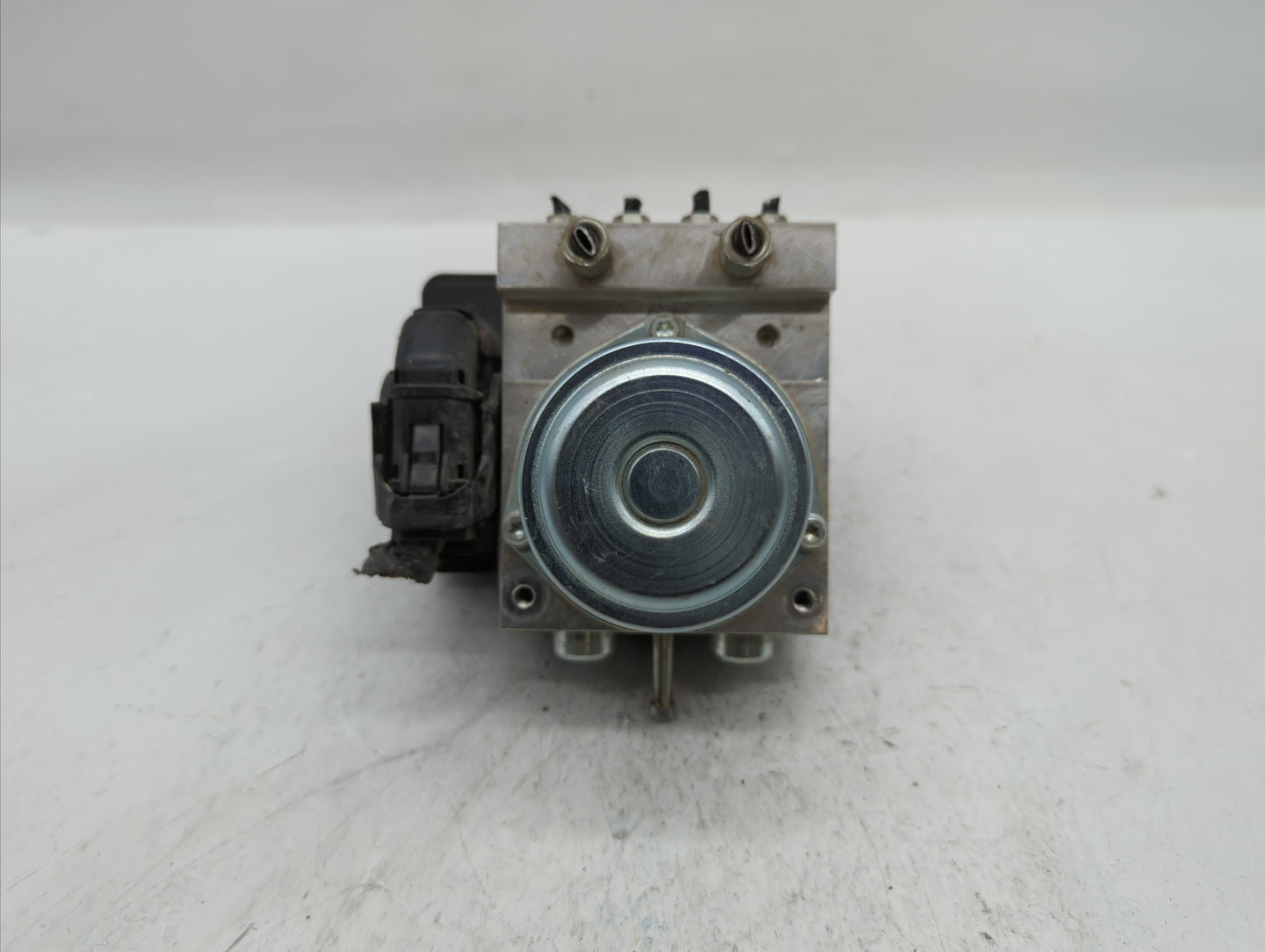 2012-2015 Nissan Rogue ABS Pump Control Module Replacement P/N:47660 JM04A Fits Fits 2012 2013 2014 2015 OEM Used Auto Parts