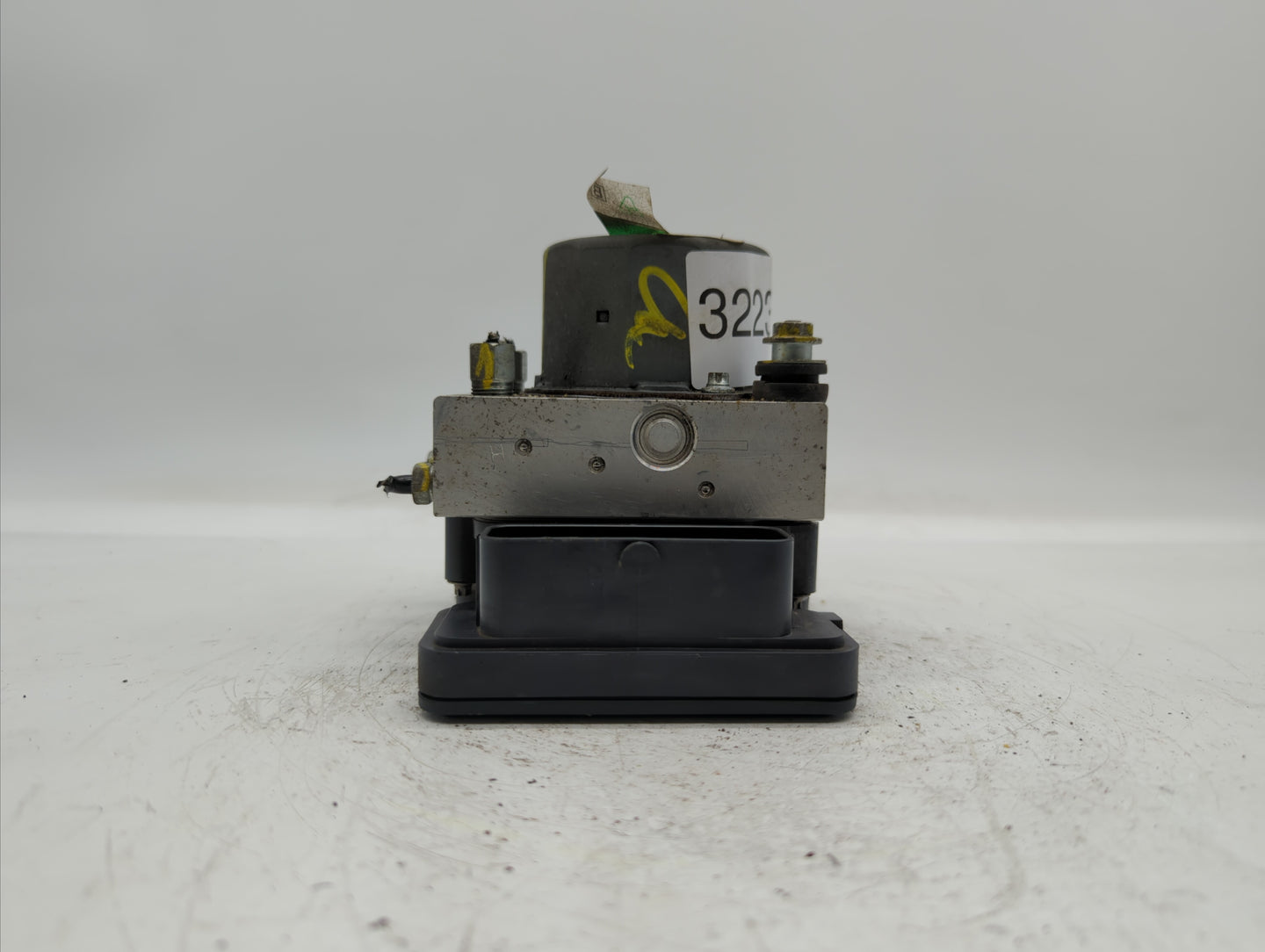 2014-2015 Nissan Rogue ABS Pump Control Module Replacement P/N:47660 4BF0A Fits Fits 2014 2015 OEM Used Auto Parts - Oemused