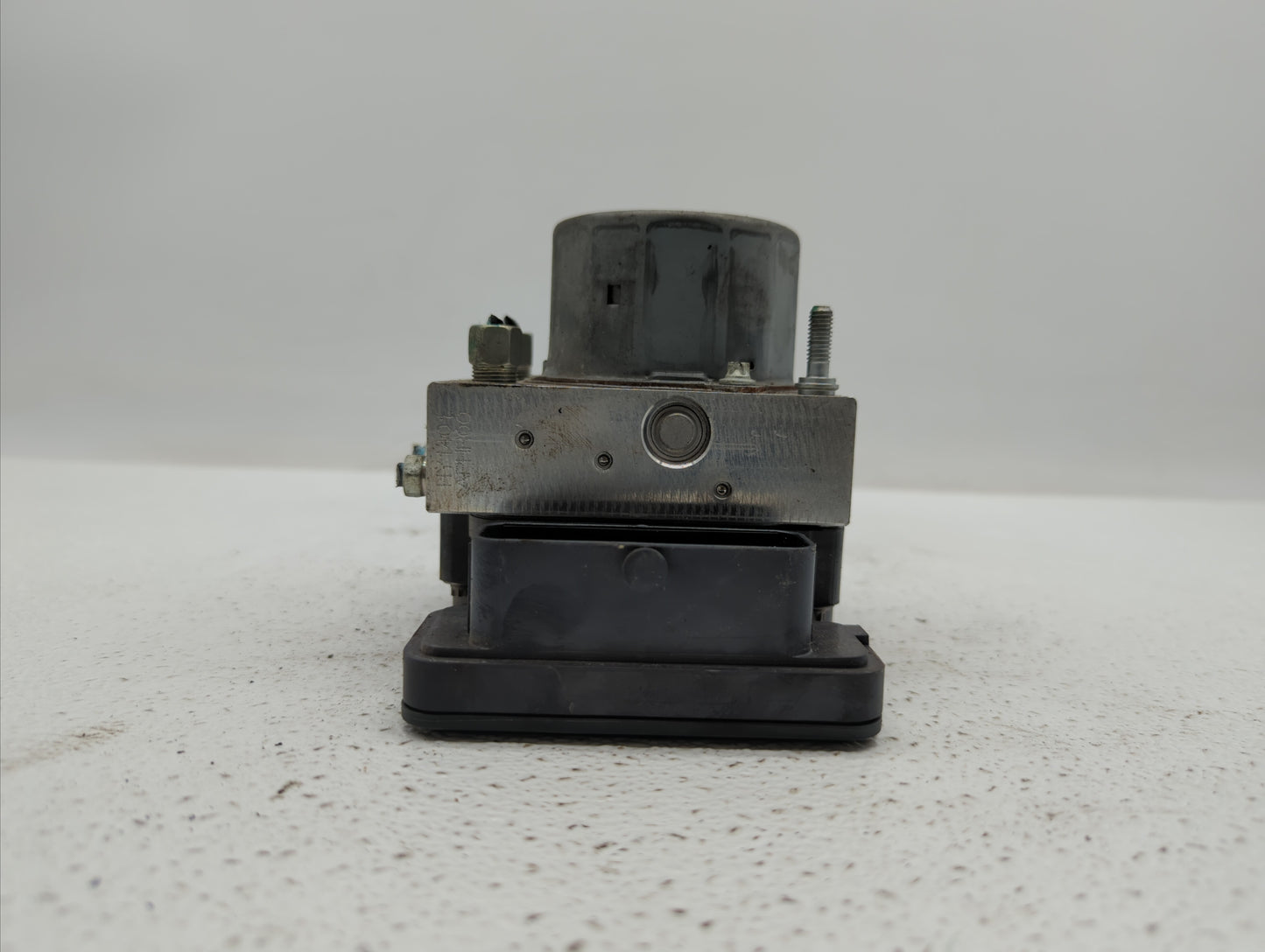 2015-2016 Nissan Rogue ABS Pump Control Module Replacement P/N:2265106452 47660-5HA0A Fits Fits 2015 2016 OEM Used Auto Part