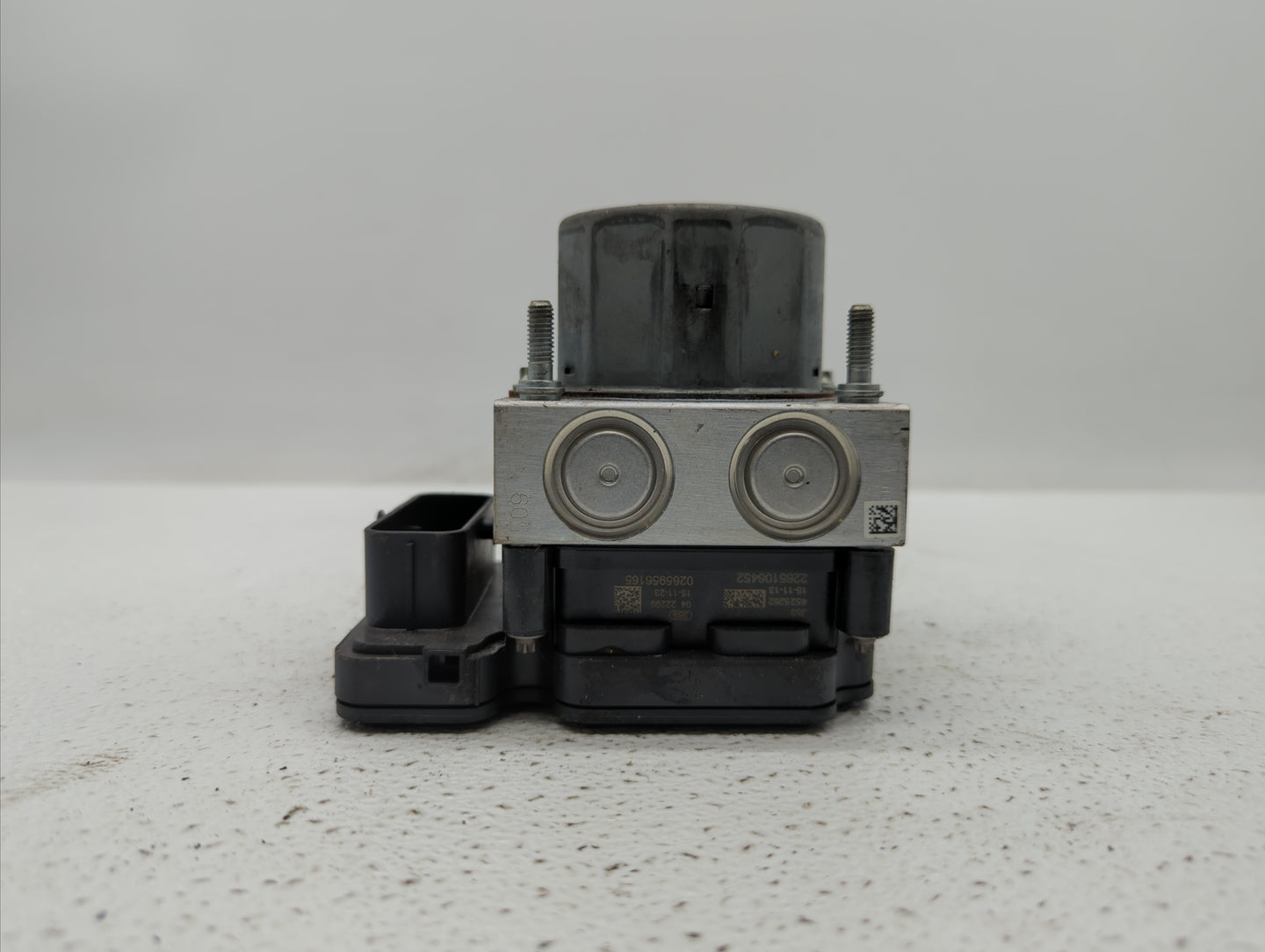 2015-2016 Nissan Rogue ABS Pump Control Module Replacement P/N:2265106452 47660-5HA0A Fits Fits 2015 2016 OEM Used Auto Part