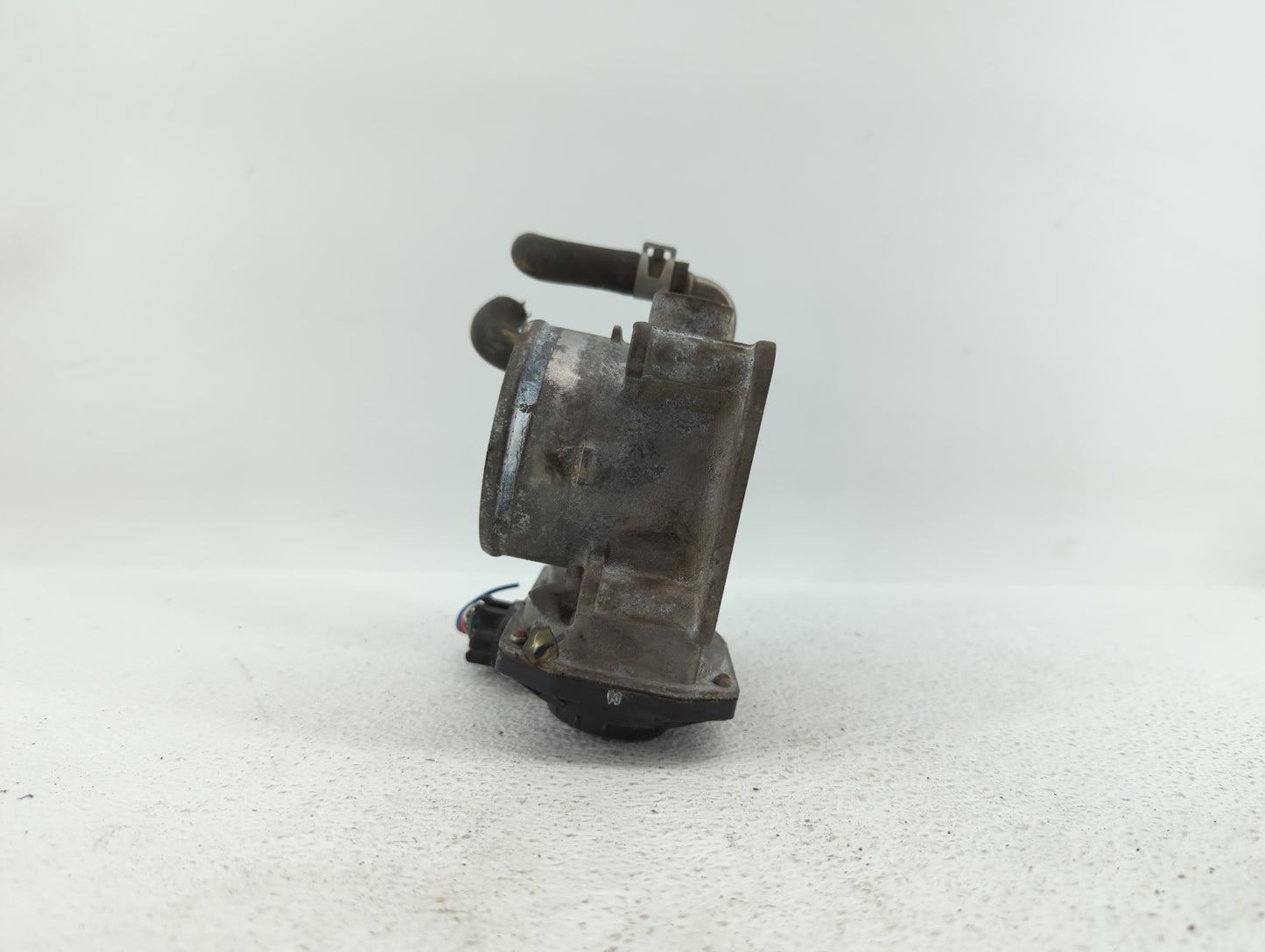 2014-2019 Nissan Rogue Throttle Body P/N:3TA60-01 C 3TA60-01 B, 3TA60-01 A Fits Fits 2013 2014 2015 2016 2017 2018 2019 OEM 