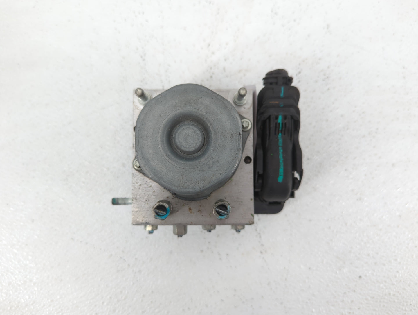 2015-2016 Nissan Rogue ABS Pump Control Module Replacement P/N:47660 5HA0A Fits Fits 2015 2016 OEM Used Auto Parts - Oemused