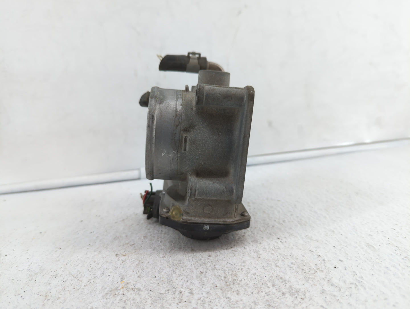 2014-2019 Nissan Rogue Throttle Body P/N:3TA60-01 C 3TA60-01 B, 3TA60-01 A Fits Fits 2013 2014 2015 2016 2017 2018 2019 OEM 
