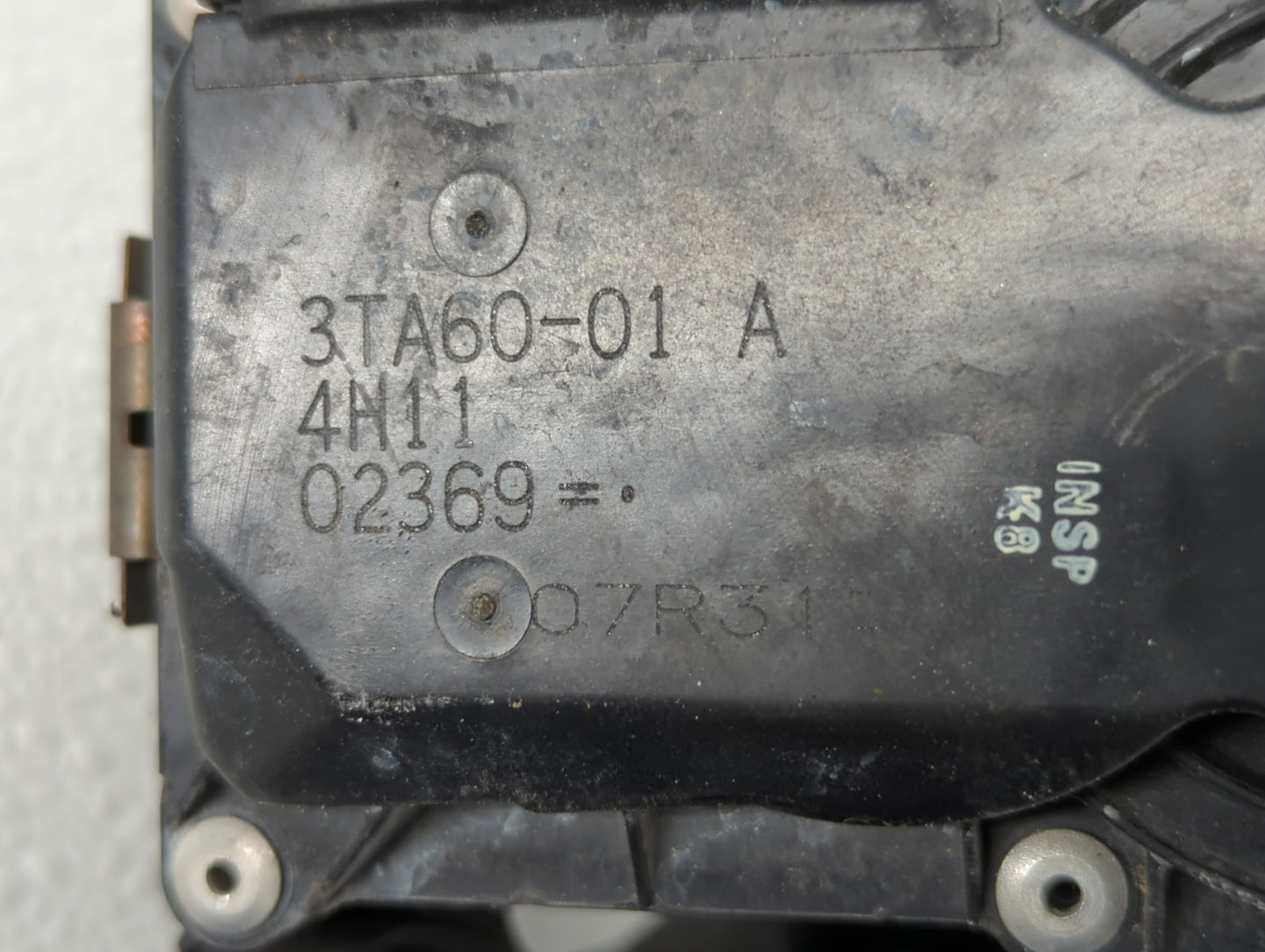 2014-2019 Nissan Rogue Throttle Body P/N:3TA60-01 C 3TA60-01 B, 3TA60-01 A Fits Fits 2013 2014 2015 2016 2017 2018 2019 OEM 
