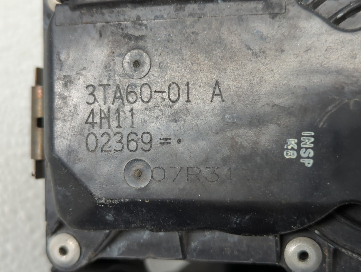2014-2019 Nissan Rogue Throttle Body P/N:3TA60-01 C 3TA60-01 B, 3TA60-01 A Fits Fits 2013 2014 2015 2016 2017 2018 2019 OEM 