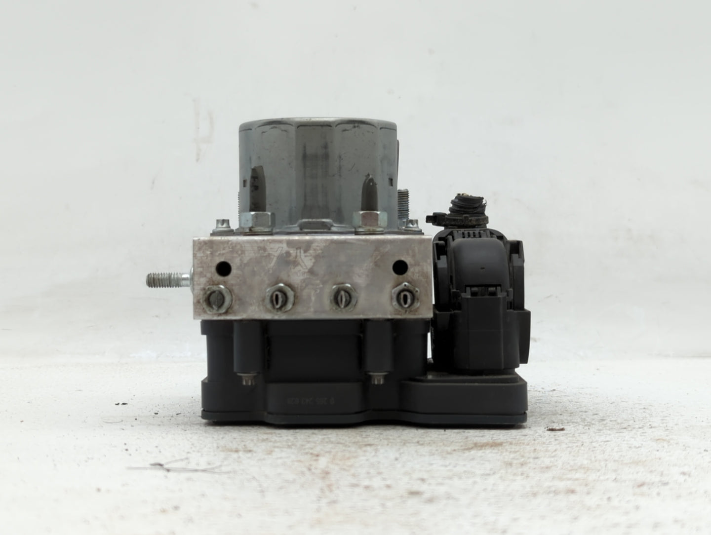 2014-2015 Nissan Rogue ABS Pump Control Module Replacement P/N:2265106527 47660 4BA0A Fits Fits 2014 2015 OEM Used Auto Part