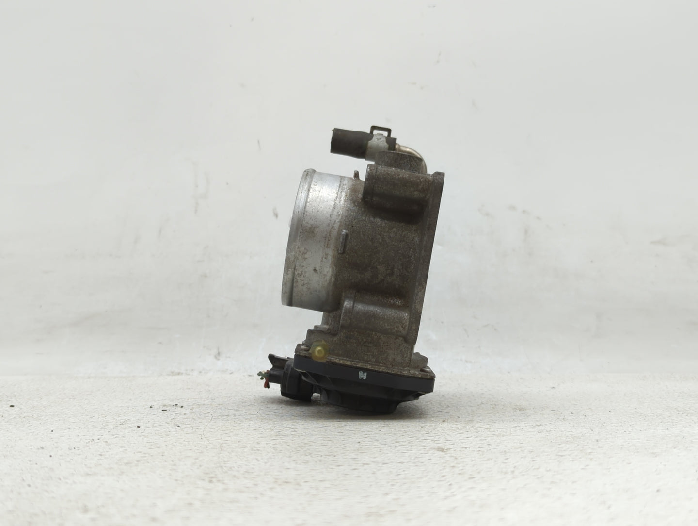 2014-2019 Nissan Rogue Throttle Body P/N:3TA60-01 C 3TA60-01 B, 3TA60-01 A Fits Fits 2013 2014 2015 2016 2017 2018 2019 OEM 