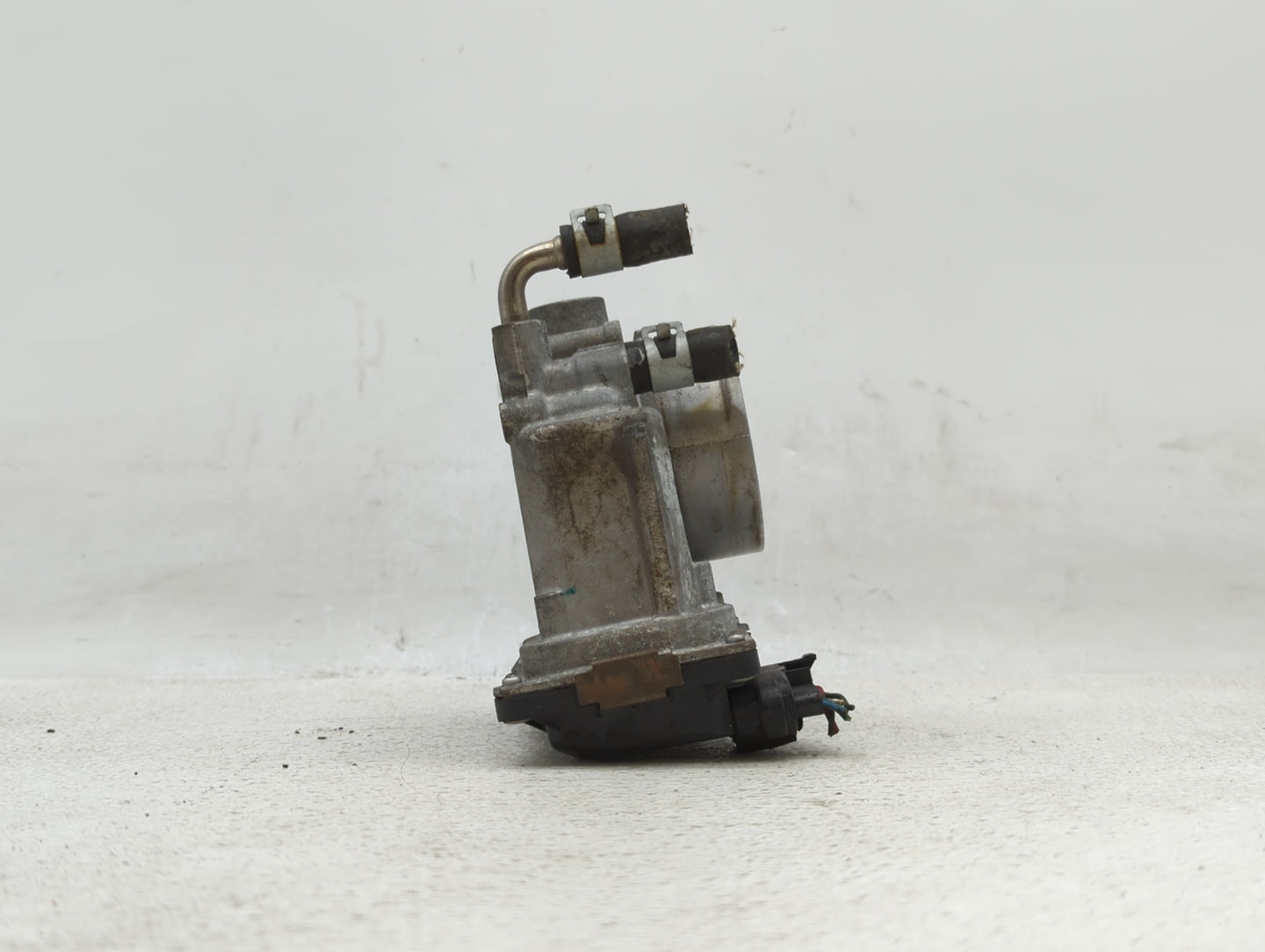 2014-2019 Nissan Rogue Throttle Body P/N:3TA60-01 C 3TA60-01 B, 3TA60-01 A Fits Fits 2013 2014 2015 2016 2017 2018 2019 OEM 