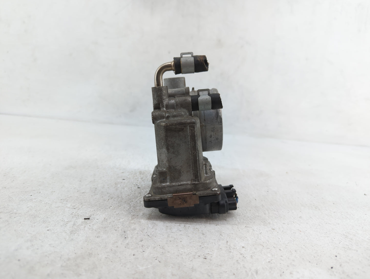 2014-2019 Nissan Rogue Throttle Body P/N:3TA60-01 C 3TA60-01 B, 3TA60-01 A Fits Fits 2013 2014 2015 2016 2017 2018 2019 OEM 