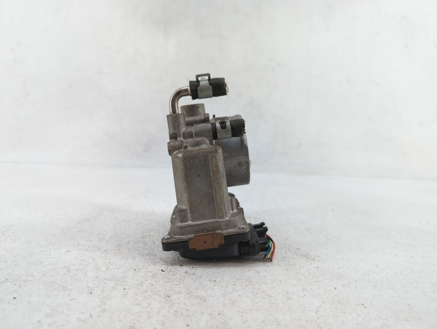 2014-2019 Nissan Rogue Throttle Body P/N:3TA60-01 C 3TA60-01 B, 3TA60-01 A Fits Fits 2013 2014 2015 2016 2017 2018 2019 OEM 