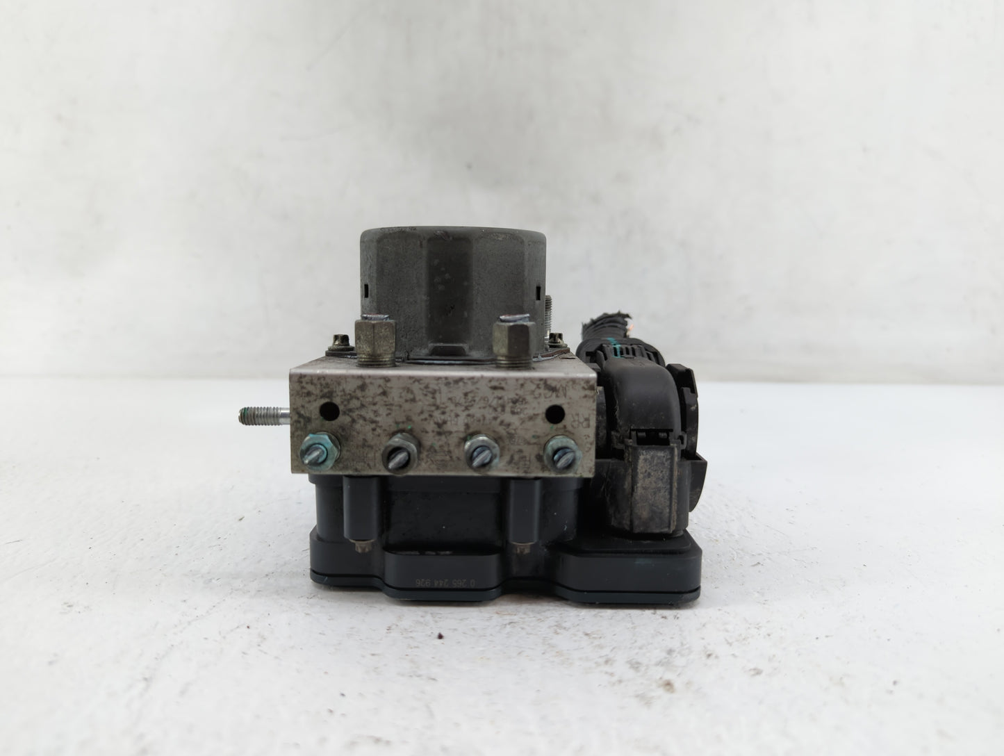 2015-2016 Nissan Rogue ABS Pump Control Module Replacement P/N:47660 5HA0A 47660 5HA1A Fits Fits 2015 2016 OEM Used Auto Par