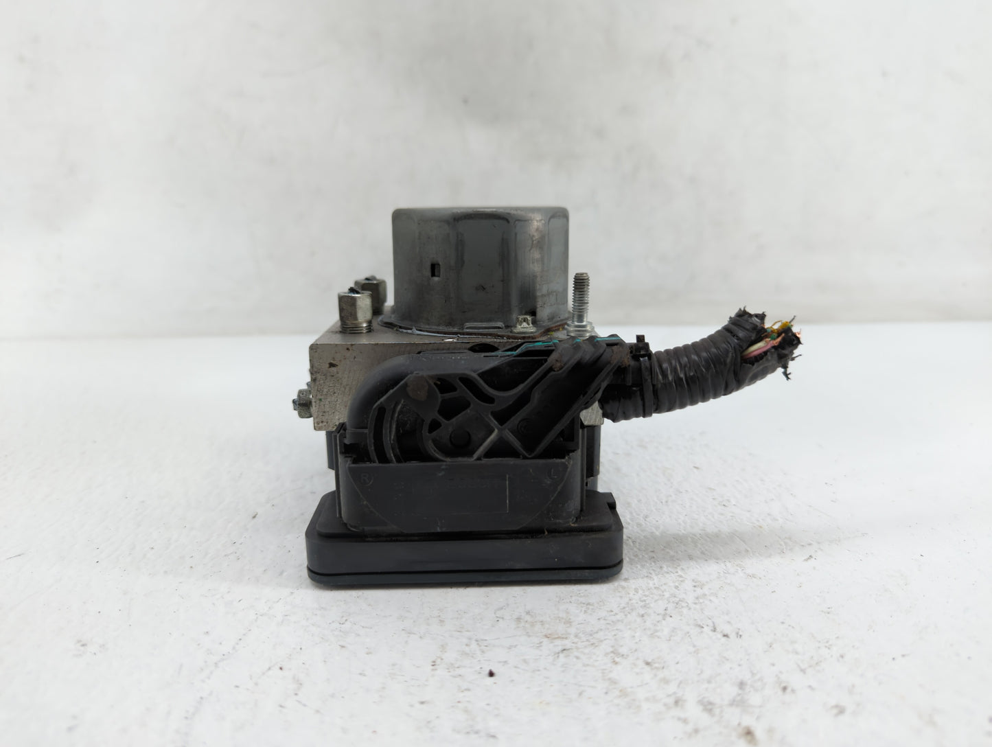 2015-2016 Nissan Rogue ABS Pump Control Module Replacement P/N:47660 5HA0A 47660 5HA1A Fits Fits 2015 2016 OEM Used Auto Par