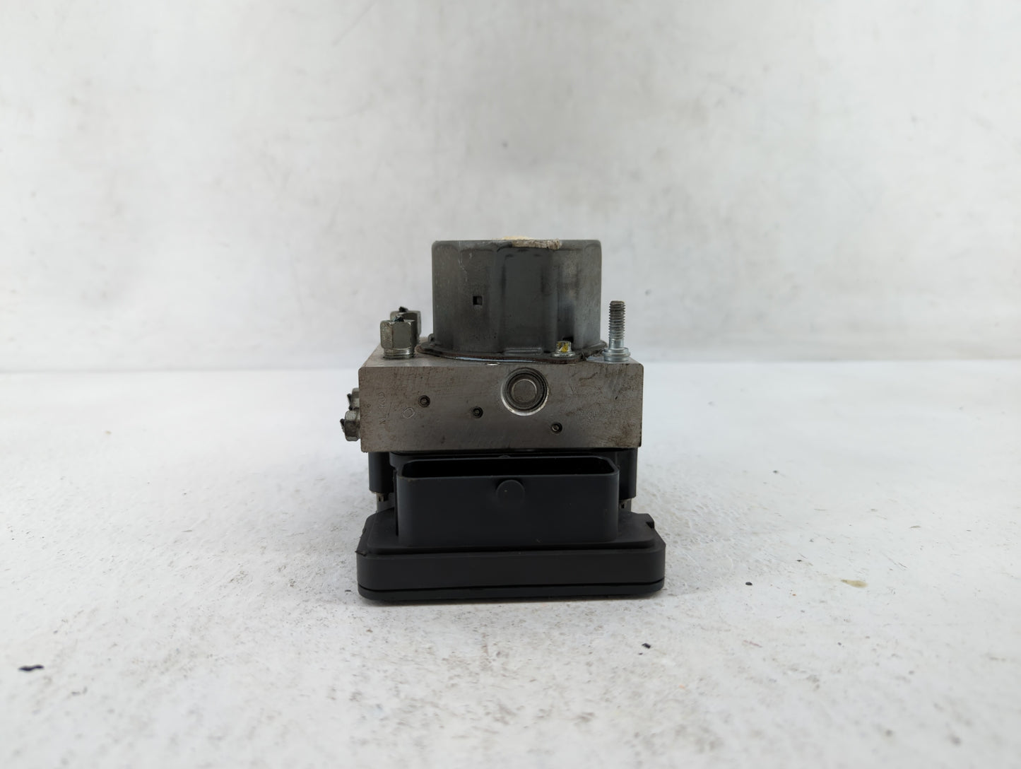 2014-2015 Nissan Rogue ABS Pump Control Module Replacement P/N:47660 4BA0A Fits Fits 2014 2015 OEM Used Auto Parts - Oemused