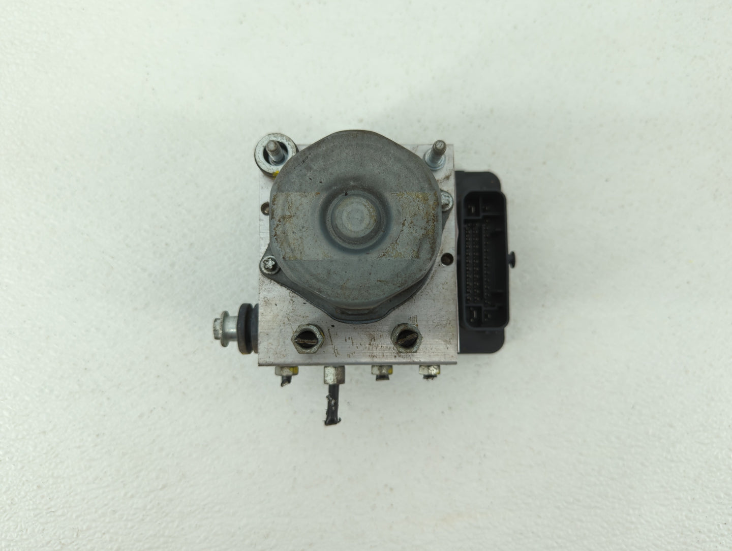 2014-2015 Nissan Rogue ABS Pump Control Module Replacement P/N:47660 4BF0A Fits Fits 2014 2015 OEM Used Auto Parts - Oemused