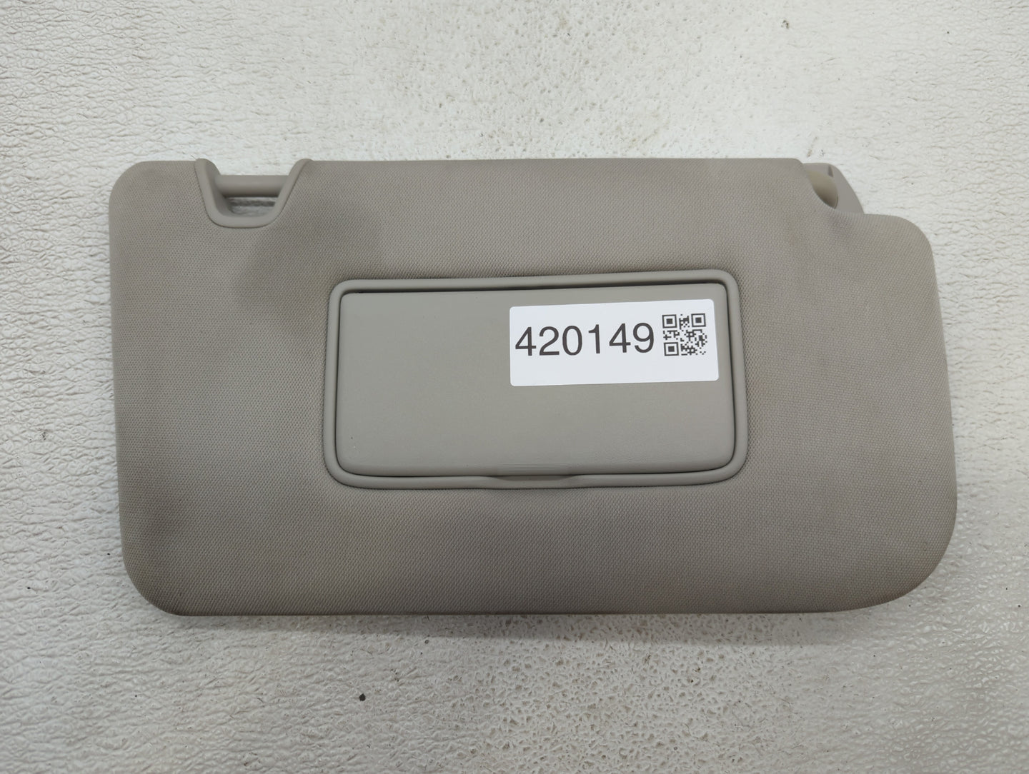 2014-2017 Nissan Rogue Sun Visor Shade Replacement Passenger Right Mirror Fits Fits 2014 2015 2016 2017 OEM Used Auto Parts 