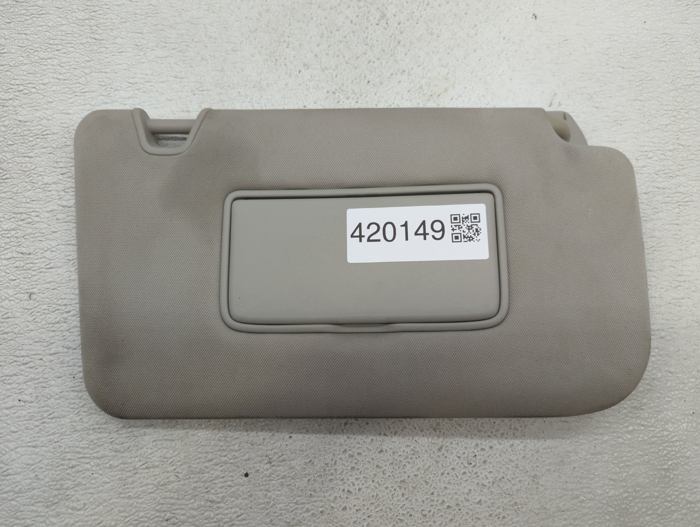 2014-2017 Nissan Rogue Sun Visor Shade Replacement Passenger Right Mirror Fits Fits 2014 2015 2016 2017 OEM Used Auto Parts 