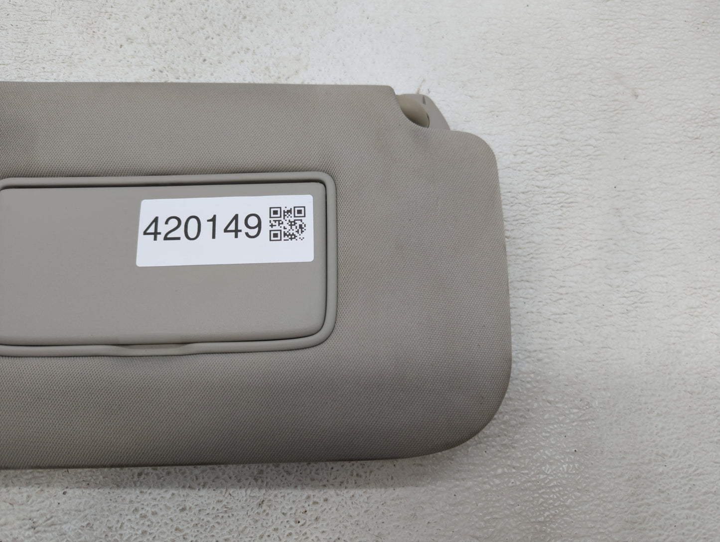 2014-2017 Nissan Rogue Sun Visor Shade Replacement Passenger Right Mirror Fits Fits 2014 2015 2016 2017 OEM Used Auto Parts 