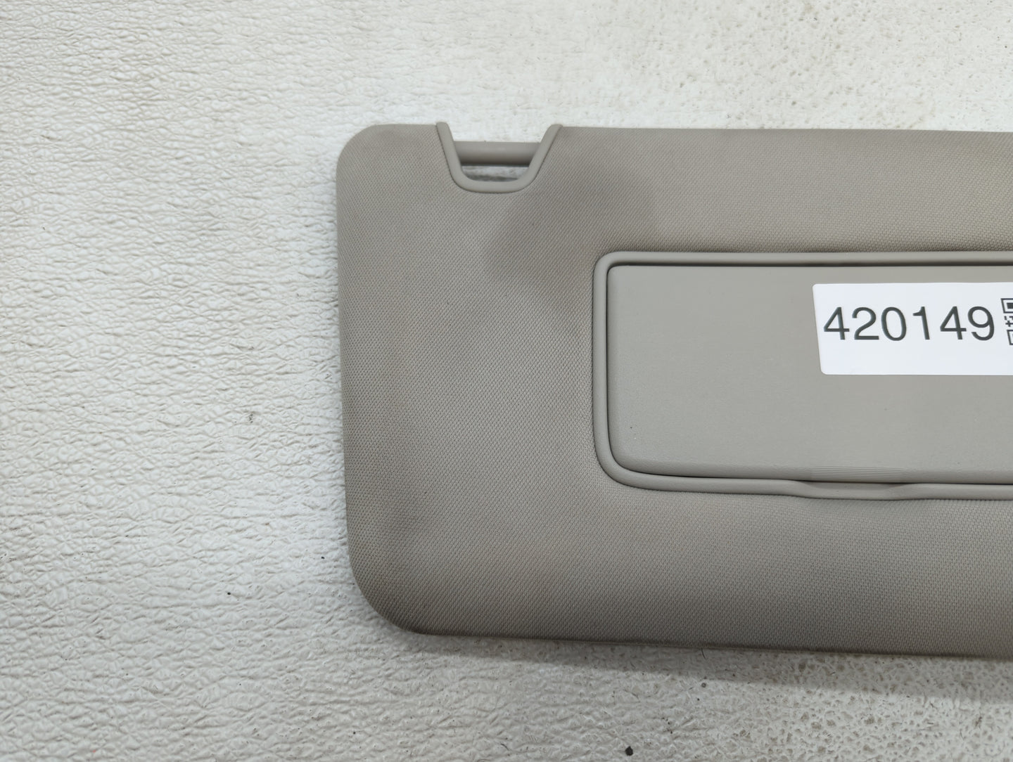 2014-2017 Nissan Rogue Sun Visor Shade Replacement Passenger Right Mirror Fits Fits 2014 2015 2016 2017 OEM Used Auto Parts 