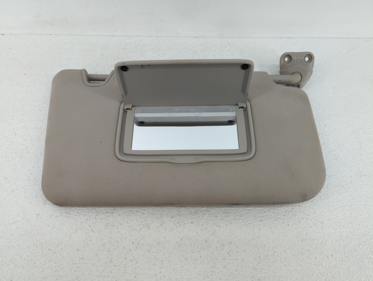 2014-2017 Nissan Rogue Sun Visor Shade Replacement Passenger Right Mirror Fits Fits 2014 2015 2016 2017 OEM Used Auto Parts 