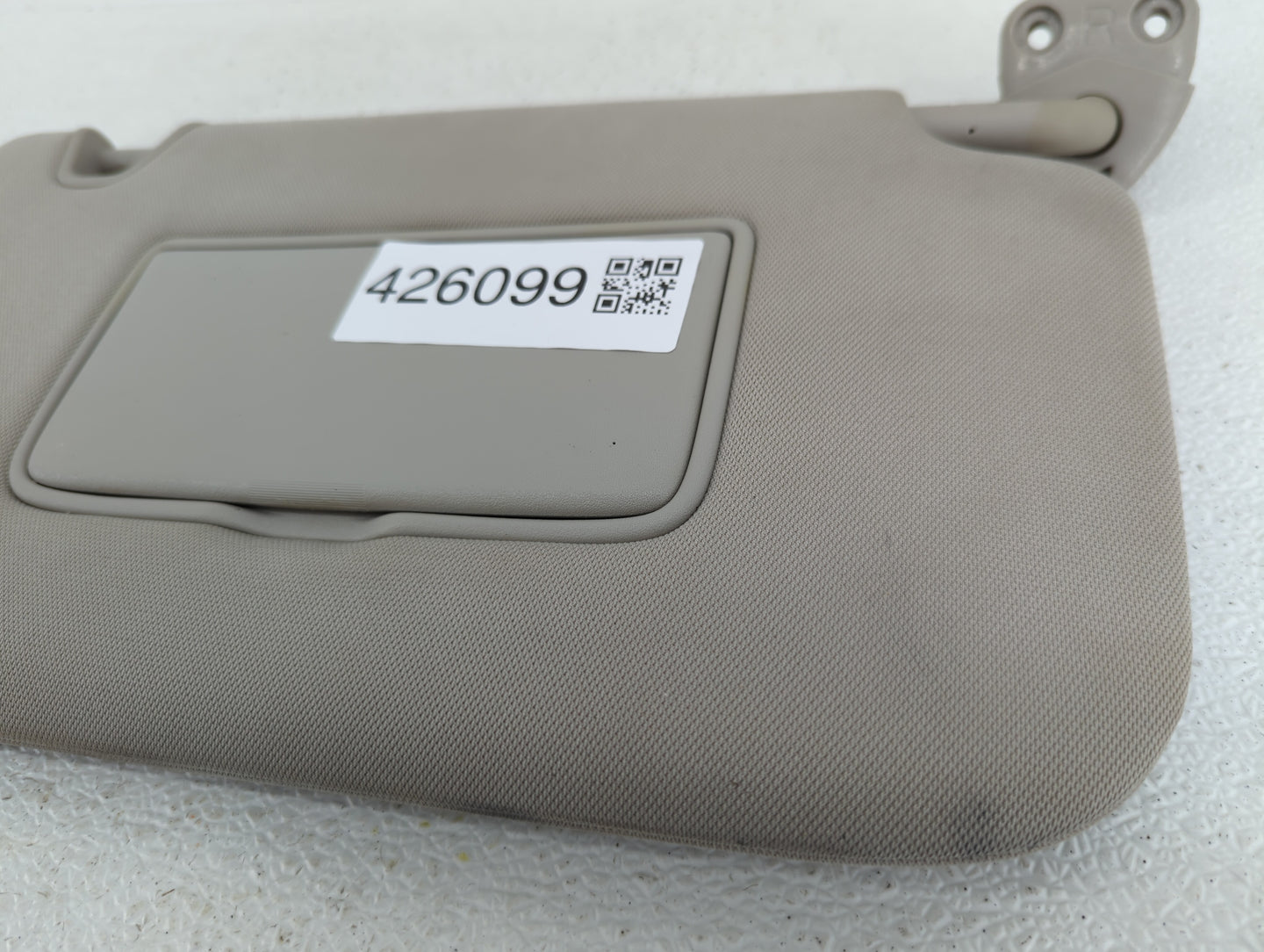 2014-2017 Nissan Rogue Sun Visor Shade Replacement Passenger Right Mirror Fits Fits 2014 2015 2016 2017 OEM Used Auto Parts 
