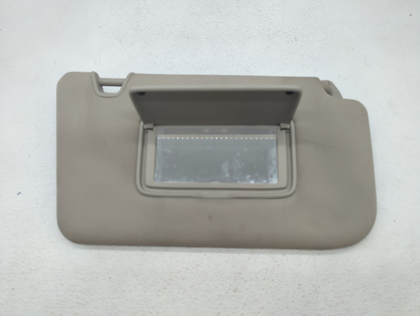 2014-2017 Nissan Rogue Sun Visor Shade Replacement Passenger Right Mirror Fits Fits 2014 2015 2016 2017 OEM Used Auto Parts 