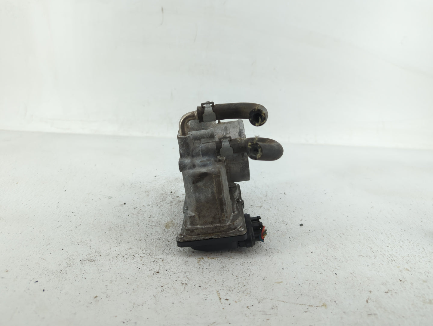 2014-2020 Nissan Rogue Throttle Body P/N:3TA60-01 B 3TA60-01 A Fits Fits 2013 2014 2015 2016 2017 2018 2019 2020 OEM Used Au
