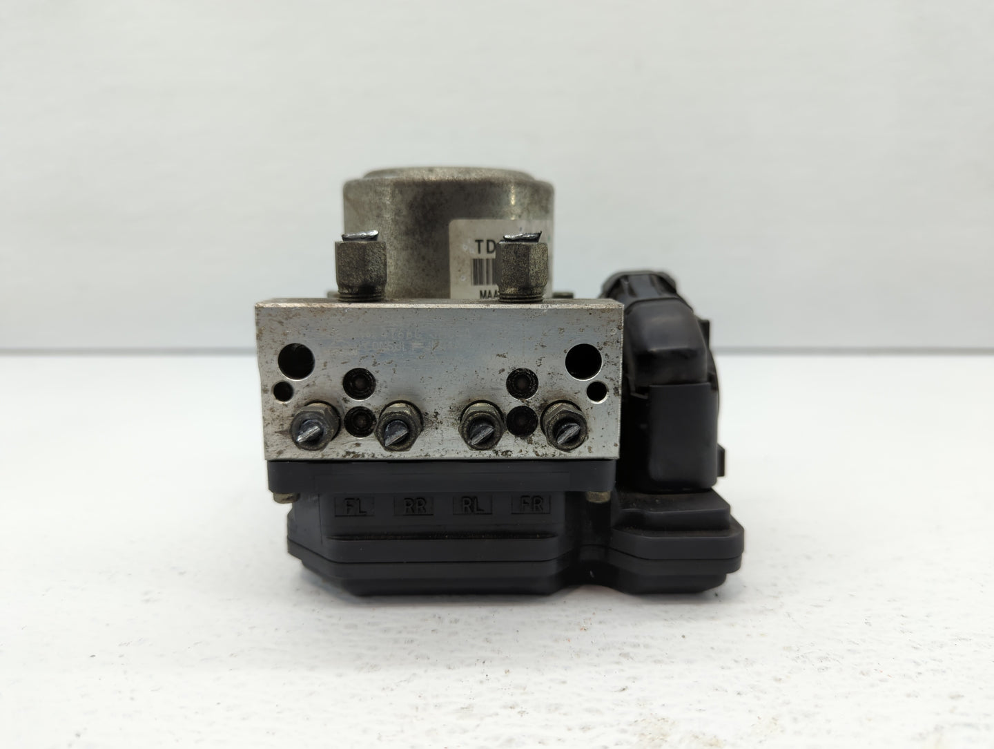 2012-2015 Nissan Rogue ABS Pump Control Module Replacement P/N:TD8405 47660 JM04A Fits Fits 2012 2013 2014 2015 OEM Used Aut