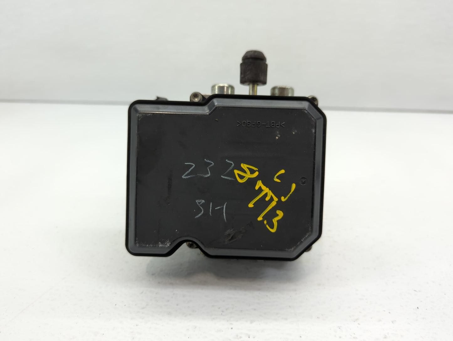 2012-2015 Nissan Rogue ABS Pump Control Module Replacement P/N:TD8405 47660 JM04A Fits Fits 2012 2013 2014 2015 OEM Used Aut