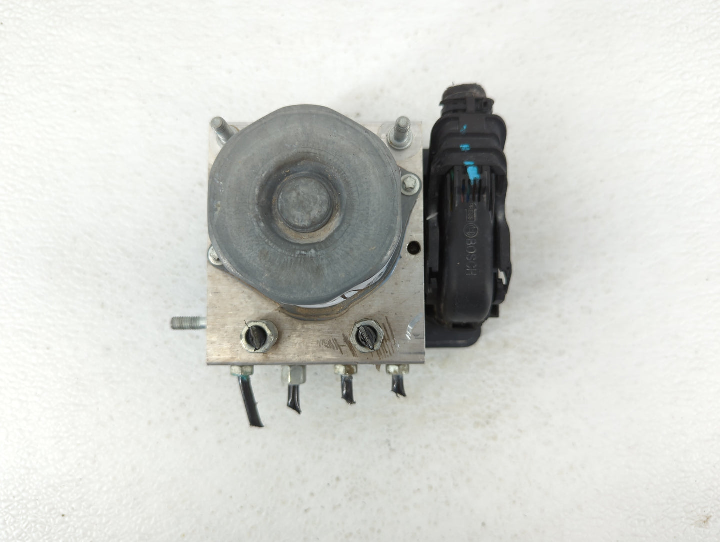 2015-2016 Nissan Rogue ABS Pump Control Module Replacement P/N:47660 5HA0A 47660 5HA1A Fits Fits 2015 2016 OEM Used Auto Par