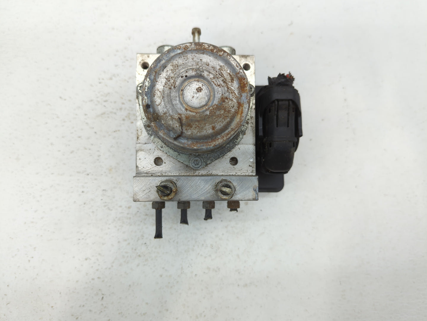 2012-2015 Nissan Rogue ABS Pump Control Module Replacement P/N:TD8405 4Y141884 Fits Fits 2012 2013 2014 2015 OEM Used Auto P