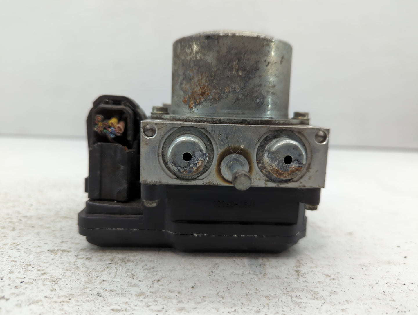 2012-2015 Nissan Rogue ABS Pump Control Module Replacement P/N:TD8405 4Y141884 Fits Fits 2012 2013 2014 2015 OEM Used Auto P