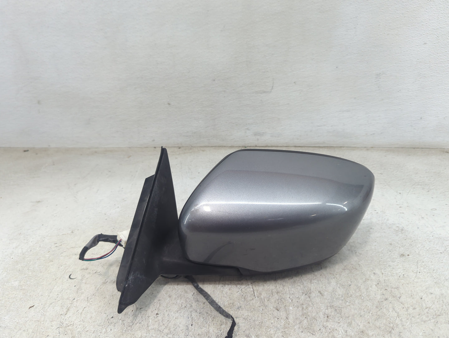 2016-2020 Nissan Rogue Passenger Side View Mirror - Right Door Mirror OEM Used - Oemusedautoparts1.com