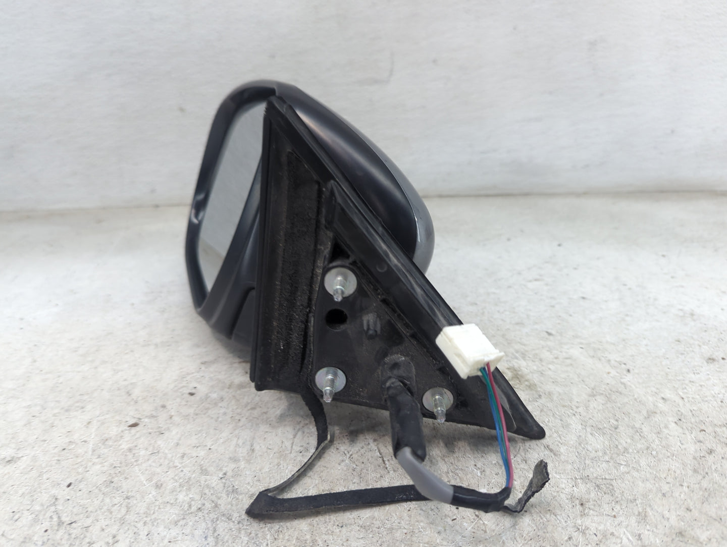 2016-2020 Nissan Rogue Passenger Side View Mirror - Right Door Mirror OEM Used - Oemusedautoparts1.com
