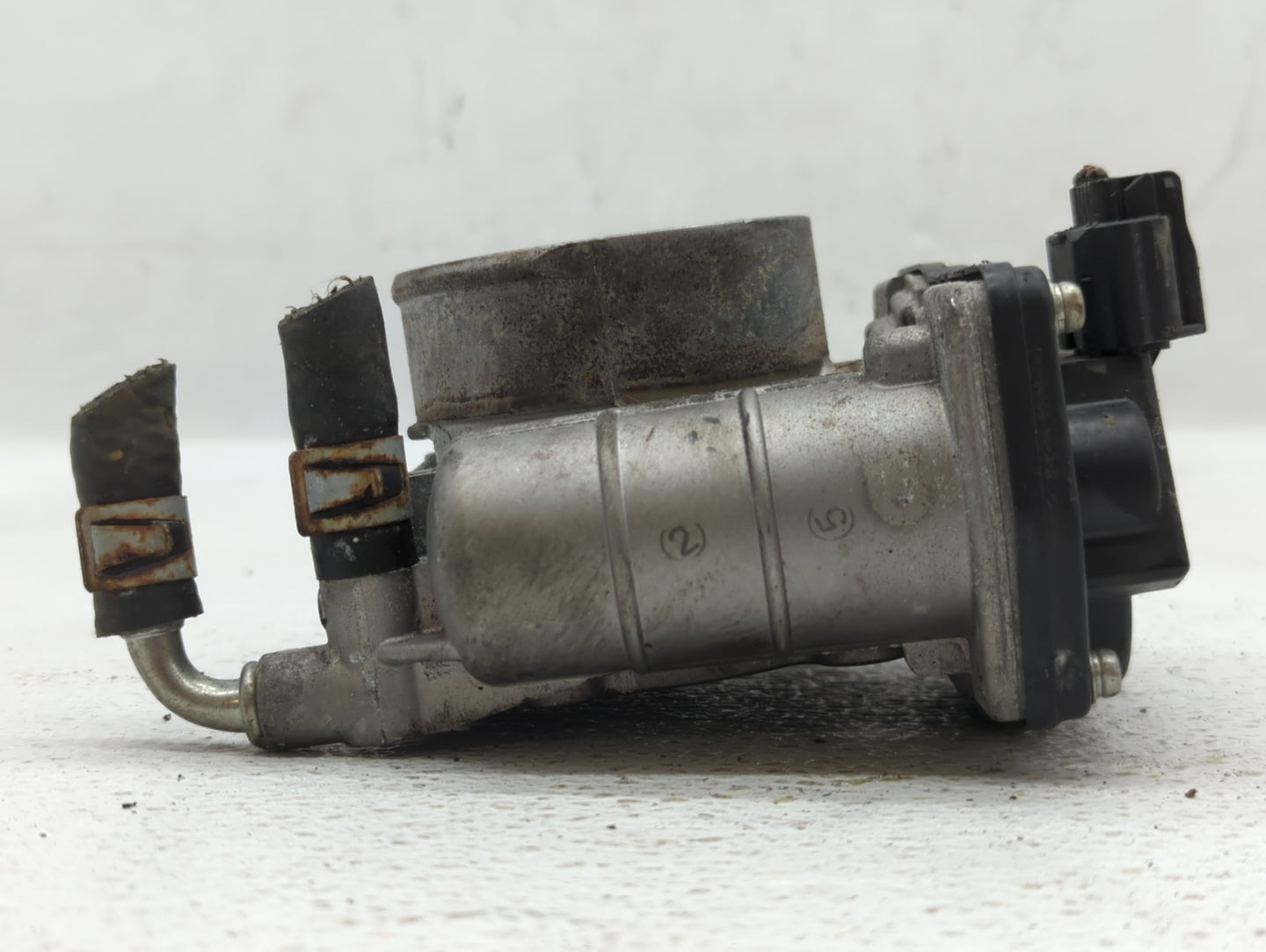 2011-2015 Nissan Rogue Throttle Body P/N:526-01 RME60-15 Fits Fits 2011 2012 2013 2014 2015 OEM Used Auto Parts - Oemusedaut