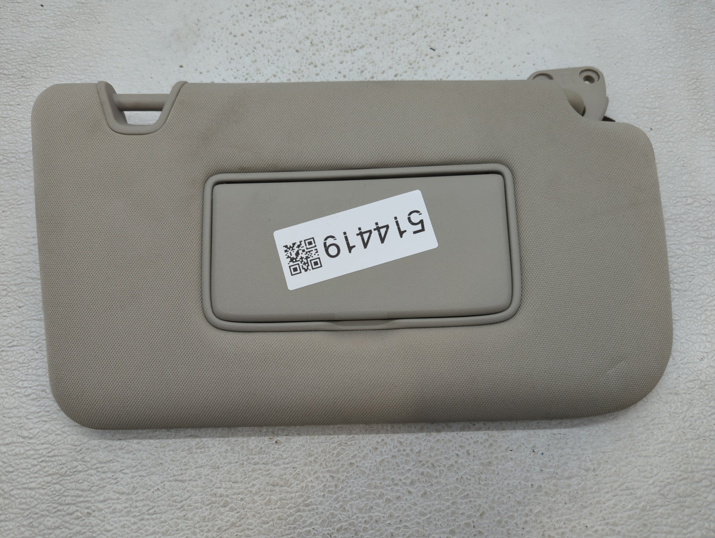 2014-2017 Nissan Rogue Sun Visor Shade Replacement Passenger Right Mirror Fits Fits 2014 2015 2016 2017 OEM Used Auto Parts 