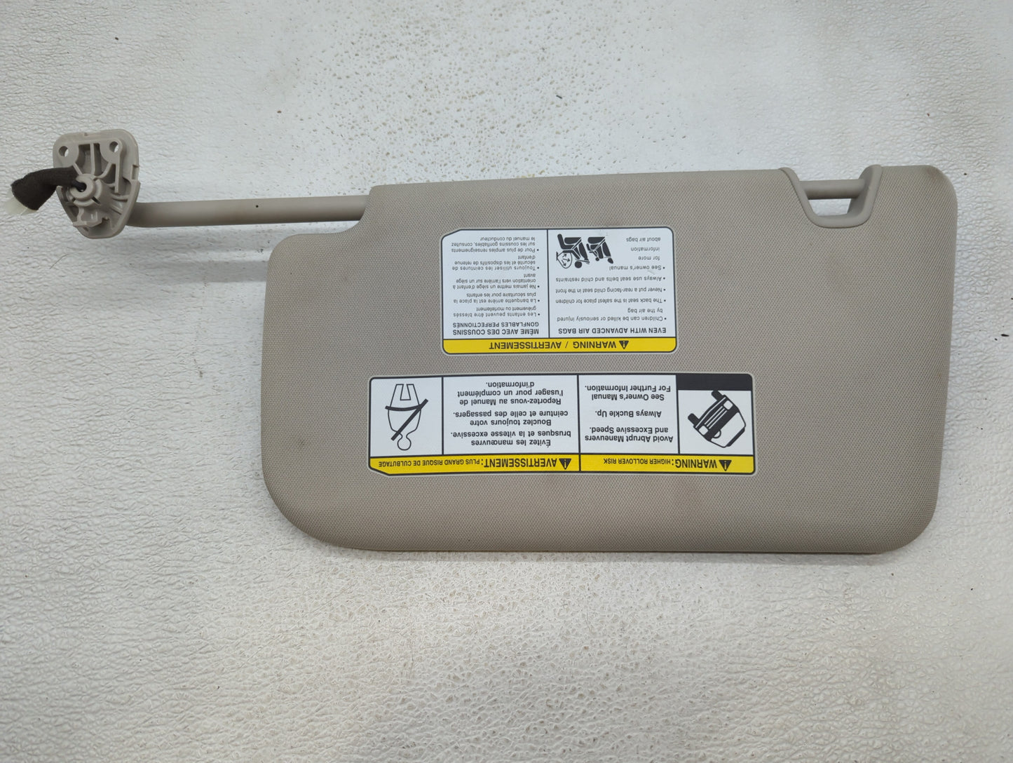 2014-2017 Nissan Rogue Sun Visor Shade Replacement Passenger Right Mirror Fits Fits 2014 2015 2016 2017 OEM Used Auto Parts 