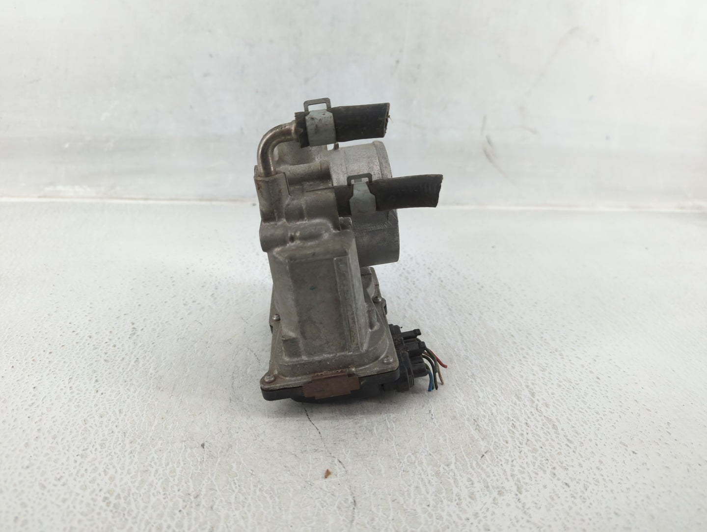 2014-2020 Nissan Rogue Throttle Body P/N:3TA60-01 Fits Fits 2013 2014 2015 2016 2017 2018 2019 2020 OEM Used Auto Parts - Oe