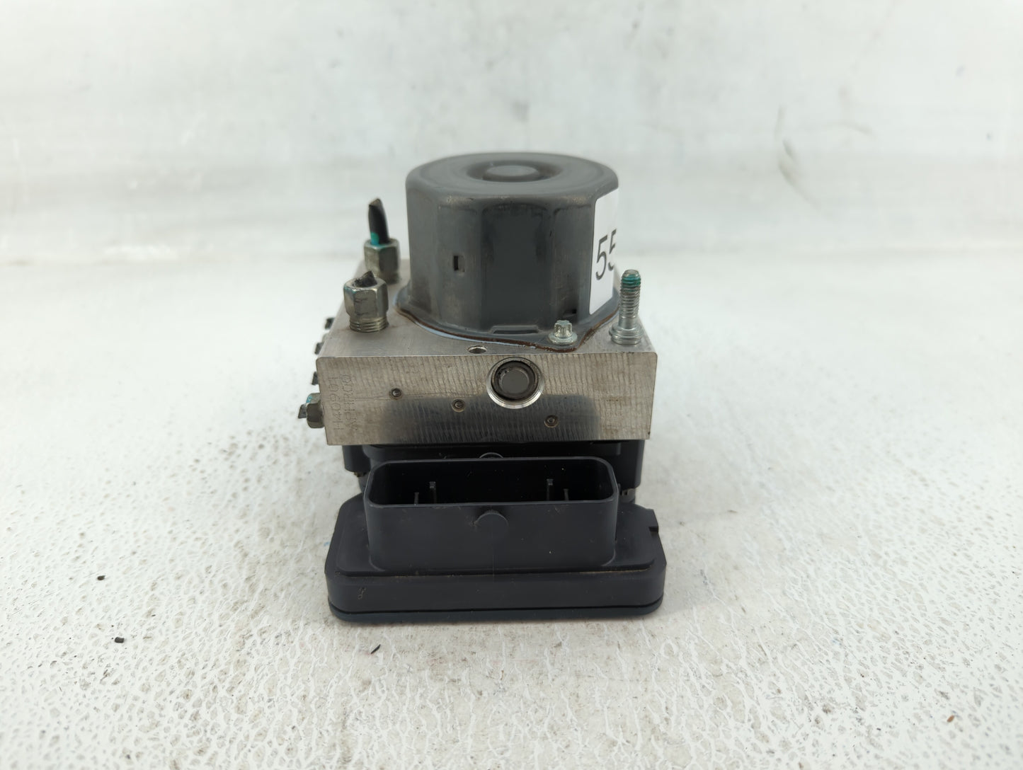 2015-2016 Nissan Rogue ABS Pump Control Module Replacement P/N:47660 5HA0A Fits Fits 2015 2016 OEM Used Auto Parts - Oemused