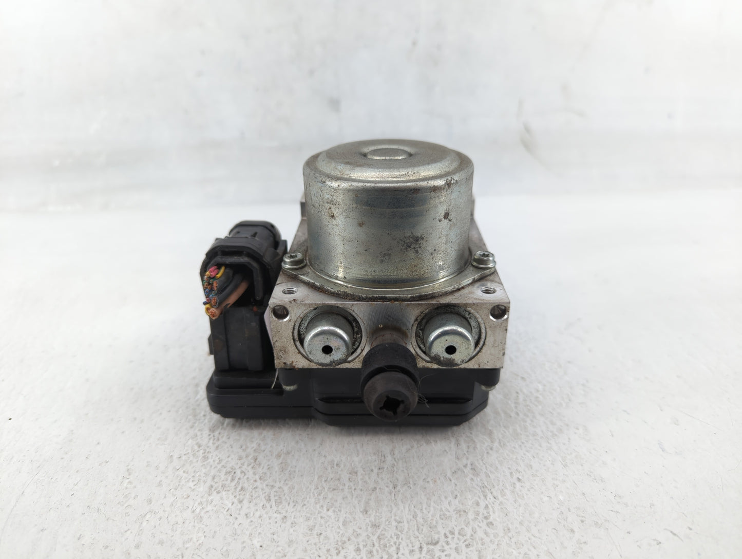 2012-2015 Nissan Rogue ABS Pump Control Module Replacement P/N:TD8405 Fits Fits 2012 2013 2014 2015 OEM Used Auto Parts - Oe
