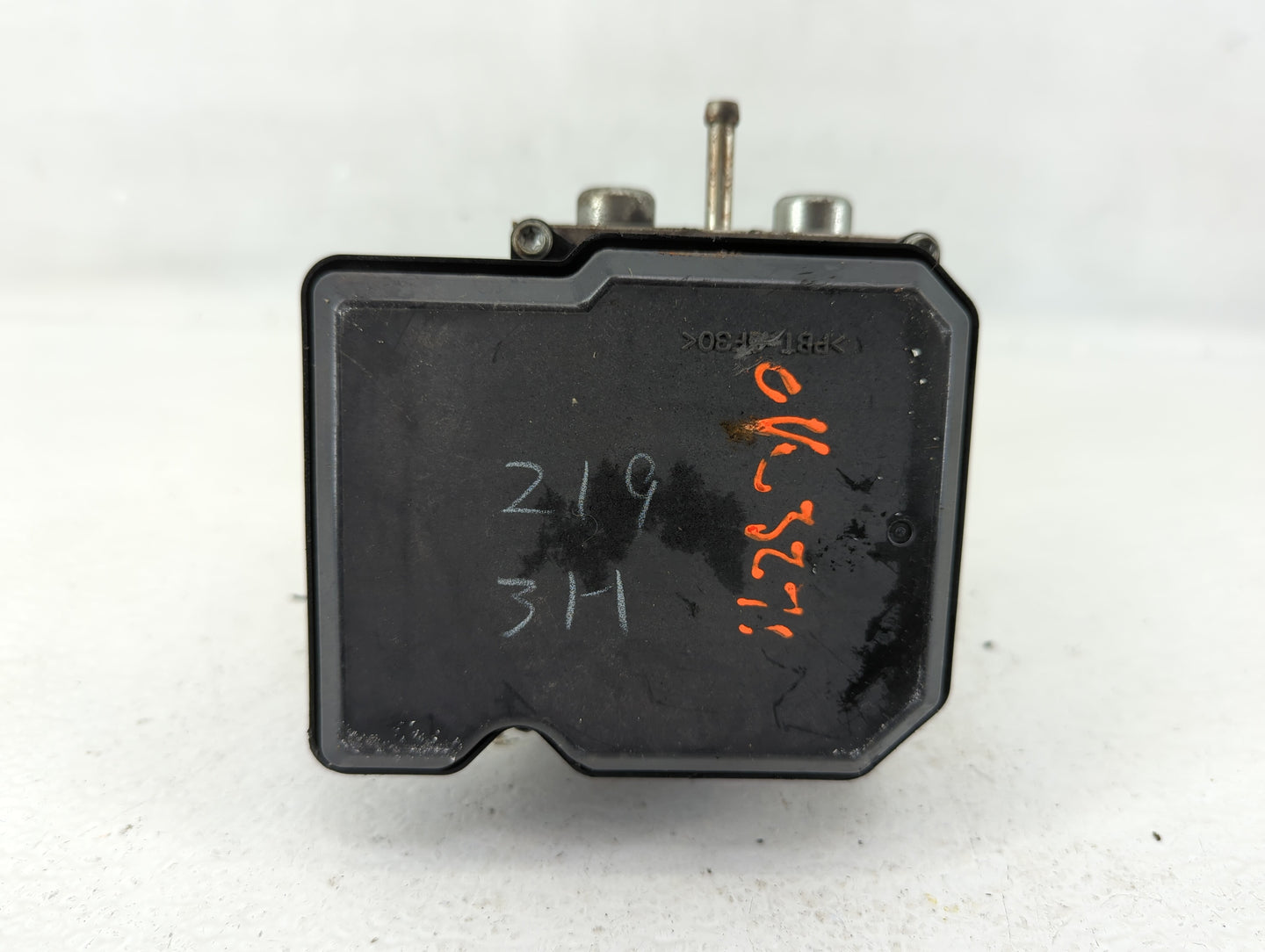 2012-2015 Nissan Rogue ABS Pump Control Module Replacement P/N:47660 JM04A Fits Fits 2012 2013 2014 2015 OEM Used Auto Parts