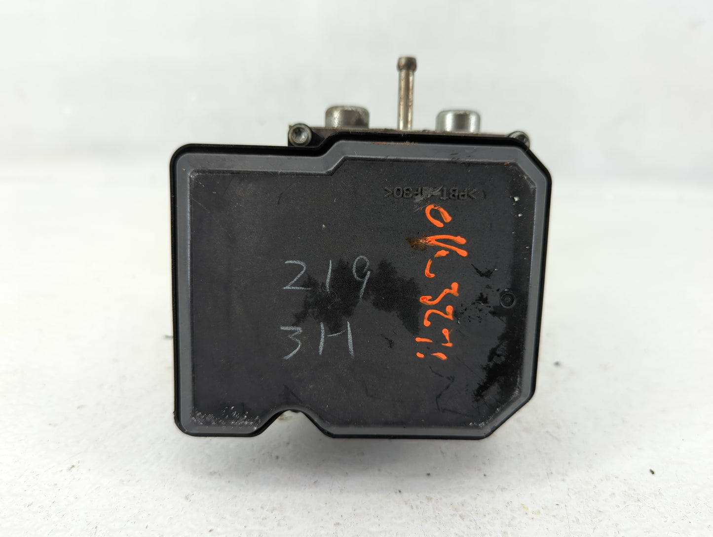 2012-2015 Nissan Rogue ABS Pump Control Module Replacement P/N:47660 JM04A Fits Fits 2012 2013 2014 2015 OEM Used Auto Parts