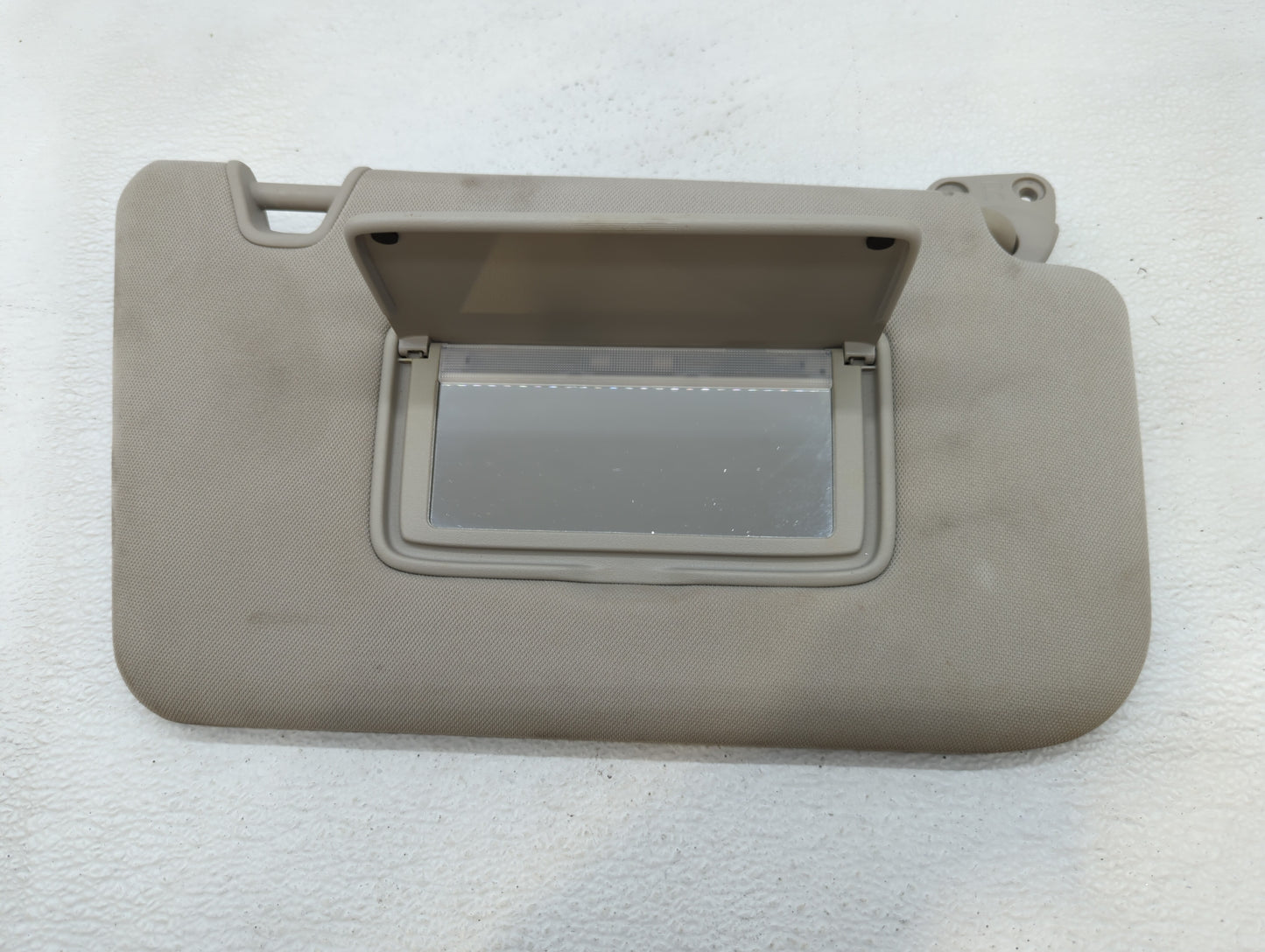 2014-2017 Nissan Rogue Sun Visor Shade Replacement Passenger Right Mirror Fits Fits 2014 2015 2016 2017 OEM Used Auto Parts 